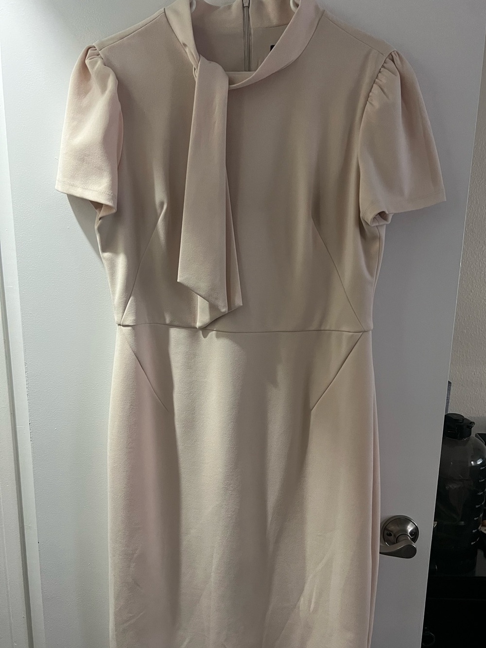 Maggie London Cream Tie Neck Midi Dress in